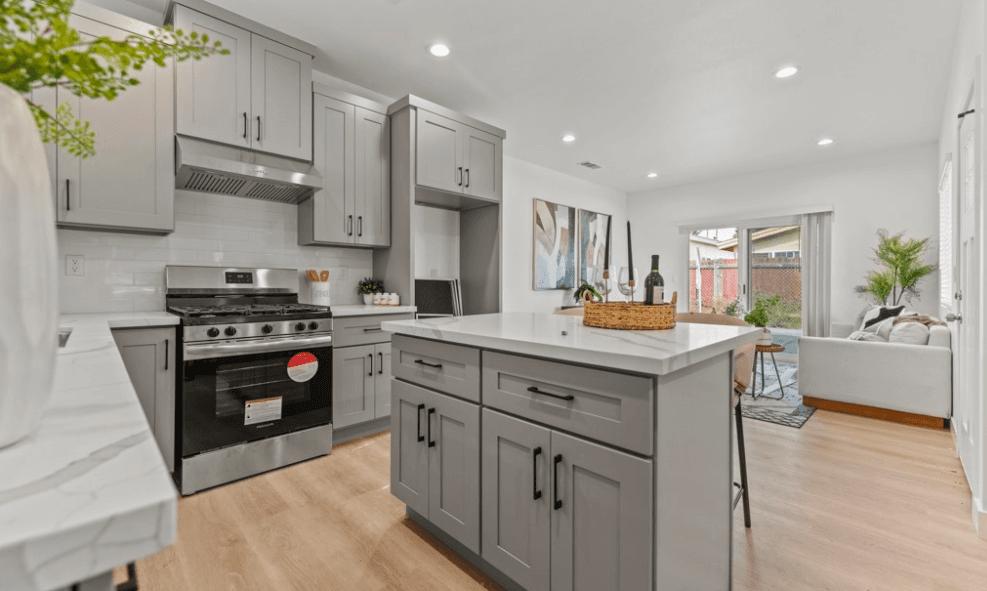 10011 Aldgate St, Garden Grove, CA 92843